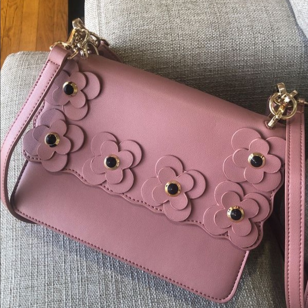Pastel pink shoulder bag,